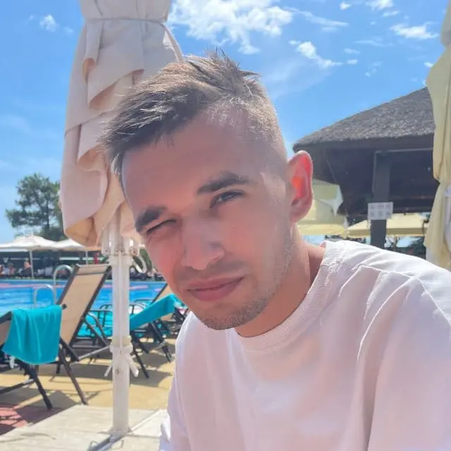Андрей Яценко